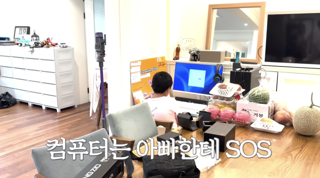 황정음이 자녀 문제로 전남편과 자연스럽게 소통하는 모습이 눈길을 끌었다. / 황정음 SNS