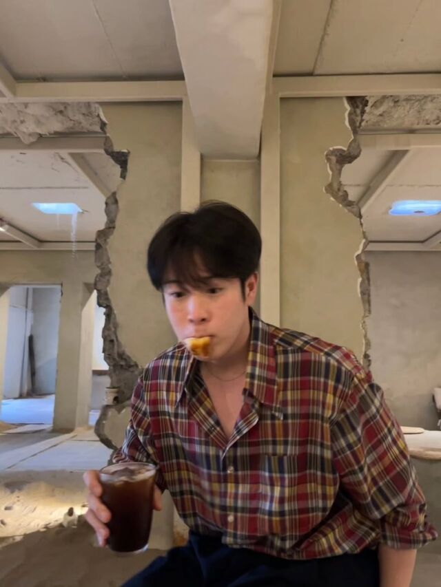 피오가 교통사고를 당한 뒤 한층 밝아진 모습으로 근황을 전했다. / 피오 SNS