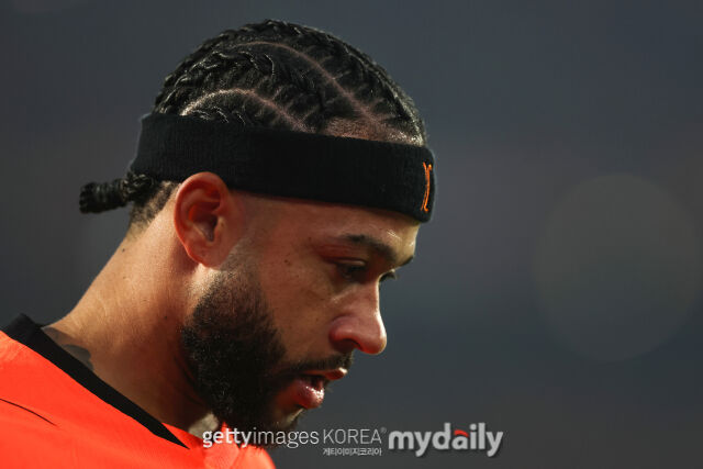 멤피스 데파이는 코린치안스가 계약 연장 약속을 지키지 않았다고 주장했다. /게티이미지코리아
