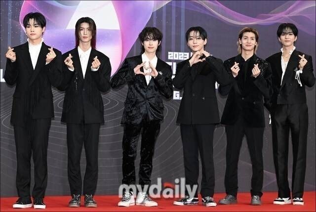 밴드 엑스디너리 히어로즈 / 마이데일리