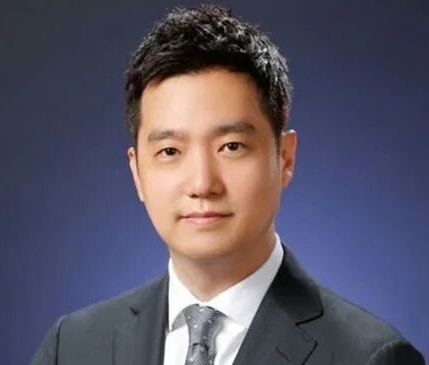 배우 김수현 명예훼손 혐의 김세의, 국민참여재판 신청으로 첫 공판 연기