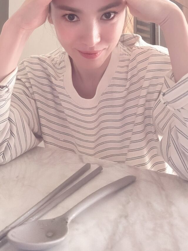 宋慧乔，她的脸小得像勺子一样……即使在家也拥有女神般完美无瑕的美貌 [MD★Star]
