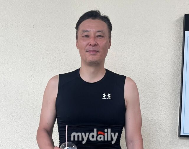 분농회 강동수가 16일 서울 은평구 은평구민센터에서 열린 2026 서울 은평 시니어 디비전리그 2라운드 경기를 마친 뒤 인터뷰에 응하고 있다. /은평구민센터=디코트크루 이정민