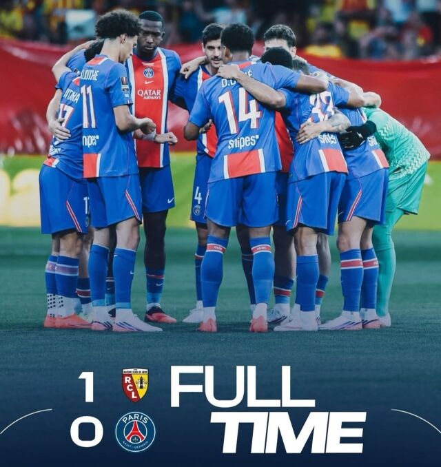 PSG가 17일 스타드 볼라르-델렐리스에서 열린 랑스와의 트로페 데 샹피옹 결승전에서 0-1로 패배하며 준우승에 머물렀다./PSG 제공