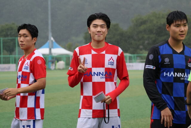 한남대학교가 16일 열린 예원예술대학교와의 조별리그 2차전에서 5-0으로 대승을 거뒀다. 한남대 구유하는 1도움을 기록하며 승리에 기여했다./한국대학축구연맹 제공