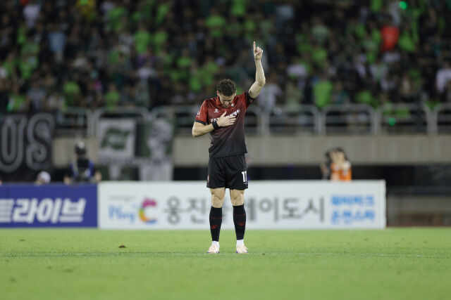 부천FC1995 갈레고가 16일 전북 현대전에서 1골 1도움을 기록하며 K리그1 23라운드 MVP에 선정됐다./프로축구연맹 제공