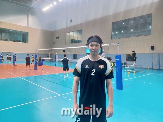 한국전력과 FA 계약 후 이적한 세터 이민규는 팀내 세터 하승우와 선의의 경쟁을 다짐했다./류한준 기자