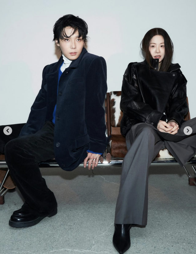 고현정이 가수 던과 함께한 화보 촬영 현장을 공개하며 예상 밖의 케미를 선보였다. / 고현정 SNS