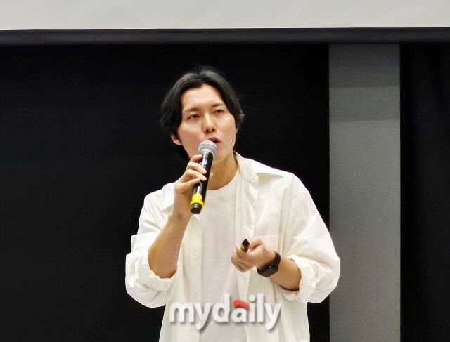 19일 서울 강남구 씨스퀘어에서 열린 '제스프리 영양콘'에서 내분비내과 전문의 우창윤 원장이 현대인의 영양 불균형 및 식습관 개선에 대해 강연하고 있다. /방금숙 기자