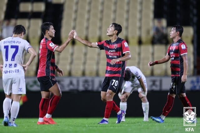 포항 스틸러스가 19일 광양축구전용경기장에서 열린 진주시민축구단과의 코리아컵 16강전에서 3-1로 승리했다./대한축구협회 제공