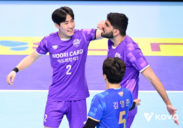 우리카드에서 함께 뛰었던 알리와 한태준./KOVO 제공