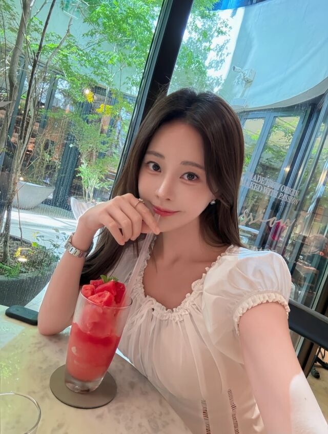 인플루언서 아옳이./아옳이 소셜미디어
