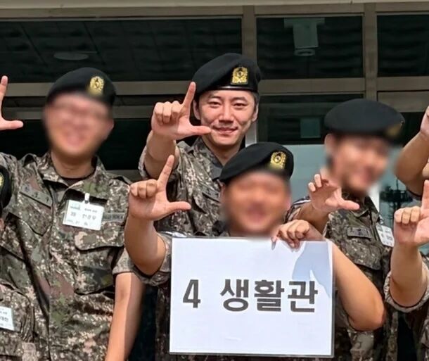 이준영./ 온라인 커뮤니티