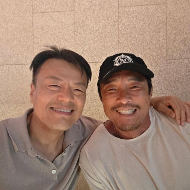 왼쪽부터 박진영, 추성훈./박진영 인스타그램