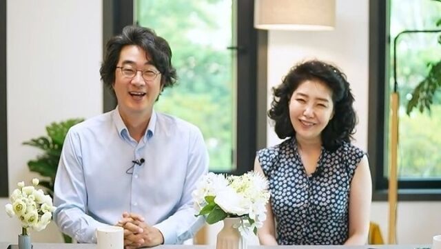 홍혜걸(왼쪽), 여에스더 / 여에스더 소셜미디어