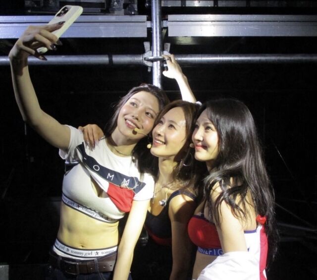 왼쪽부터 수영, 유리, 효연 /소셜미디어