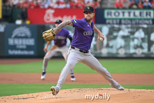 MLB 콜로라도 카일 프리랜드는 올 시즌 무너진 팀 선발진에서 그래로 한 축을 담당하며 로테이션을 거르지 않았지만 결국 탈이 나 부상자 명단으로 향했다./게티이미지코리아