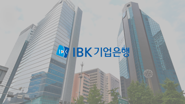 기업은행 중국법인에서 834억원 규모 금융사고가 발생한 다음 날, 기업은행이 1200억원 규모의 장기 연체채권 소각에 나섰다. 기업은행은 본점 차원의 내부통제 관리·감독 여부에 대해서는 답변하지 않고 있다. /그래픽=최주연 기자