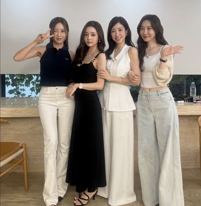 왼쪽부터 효민, 프리지아, 최희, 지연 /소셜미디어
