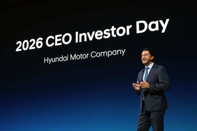 26일 서울 여의도 콘래드 호텔에서 열린 ‘2026 CEO 인베스터 데이’에서 호세 무뇨스 현대자동차 대표이사 사장이 중장기 사업 전략을 설명하고 있다. /현대차