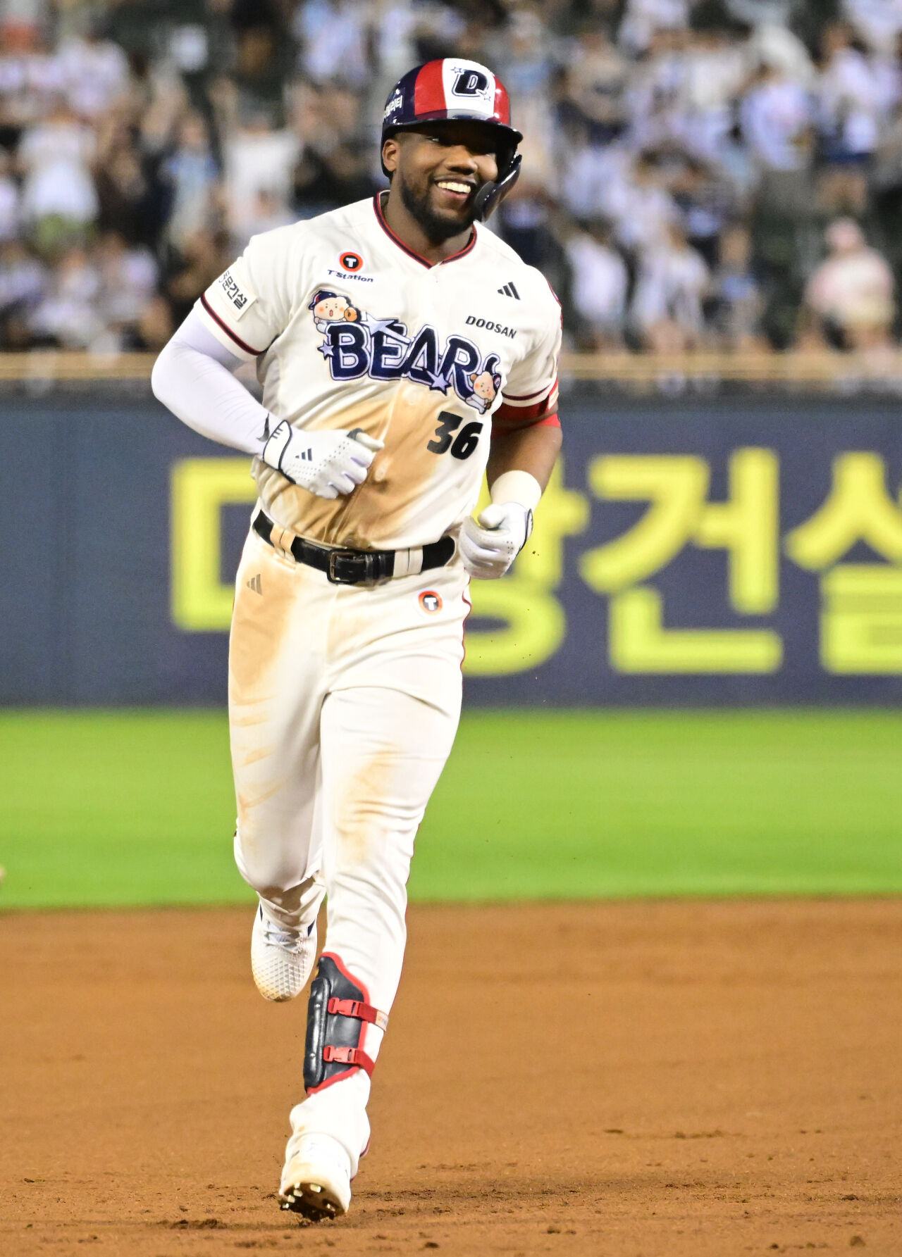 '이미 1회에 끝났다' 꼴찌팀 초전박살, 세베리노 韓 데뷔 첫 홈런+안재석 130m 투런포 폭발...두산 15-1 대승, 최민석 다승 단독 1위 [MD잠실]