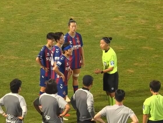 수원FC위민과 서울시청 경기장면/WK리그 중계화면