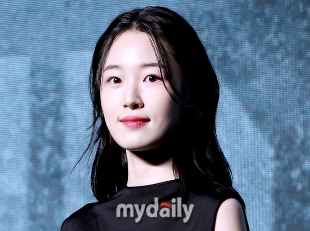 배우 원지안이 2일 오전 서울 여의도 콘래드호텔에서 진행된 디즈니플러스 '메이드 인 코리아 시즌2' 제작발표회에서 포토타임을 갖고 있다. / 송일섭 기자 andlyu@mydaily.co.kr