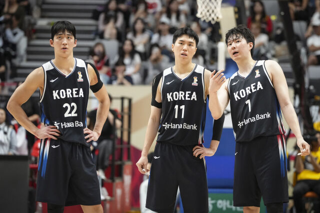 대한민국농구협회가 2일 2026 아이치·나고야 아시안게임에 출전할 남자 농구대표팀 최종 12인 명단이 공개했다. 왼쪽부터 여준석, 이우석, 이현중. /대한민국농구협회 제공