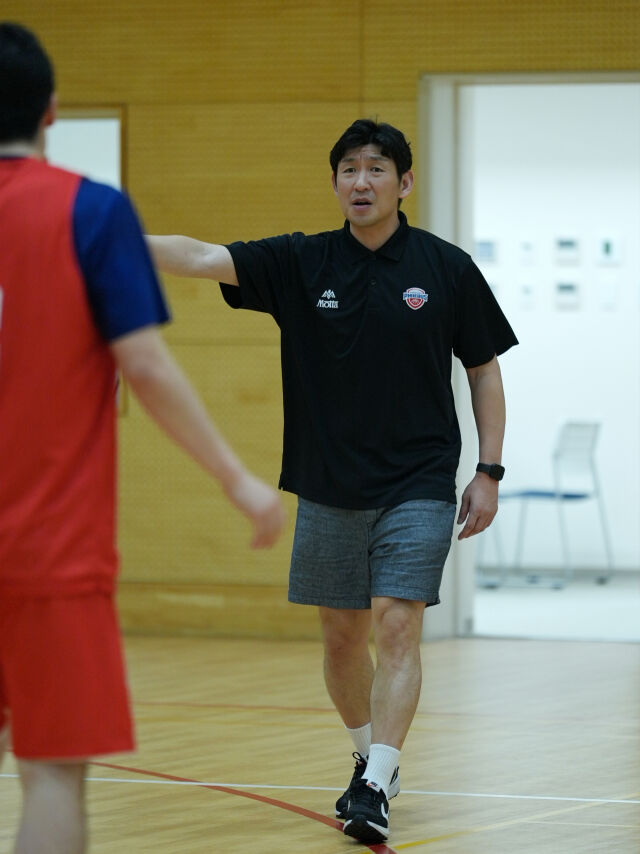 양동근 울산 현대모비스 피버스 감독이 훈련을 지도하고 있다. /울산 현대모비스 피버스 제공