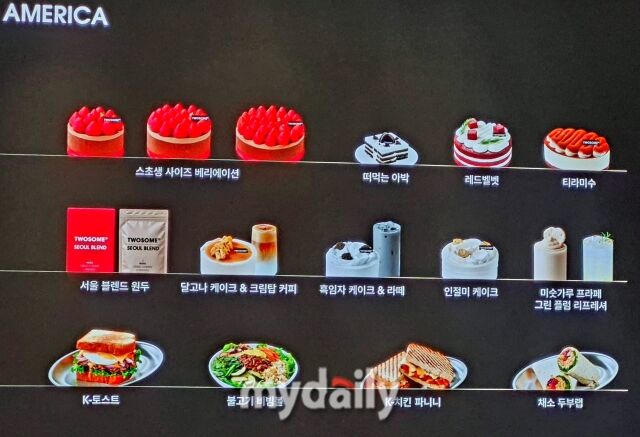 미국 1호점에서 선보일 스초생과 떠먹는 아박 등 디저트와 음료, 샌드위치 메뉴들. /방금숙 기자