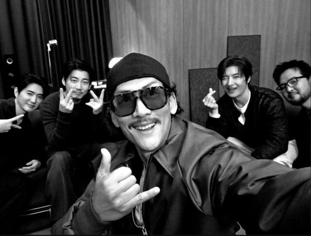 god /소셜미디어