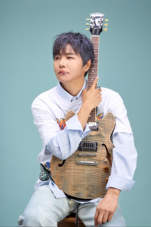가수 정동하./뮤직원컴퍼니
