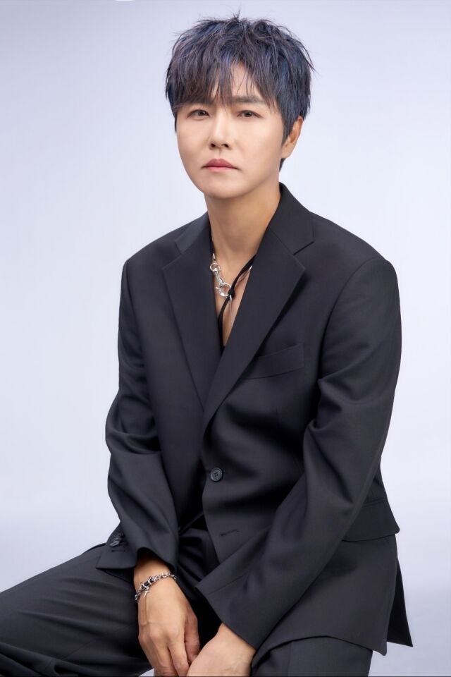 가수 정동하./뮤직원컴퍼니