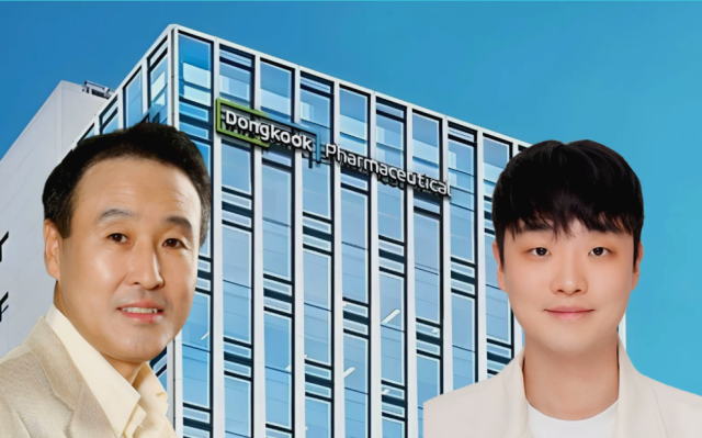 권기범 동국제약 회장(왼쪽)과 장남 권병훈 이사. /그래픽=이호빈 기자