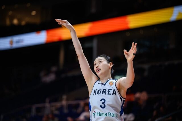 강이슬이 외곽에서 힘을 냈다./FIBA 제공