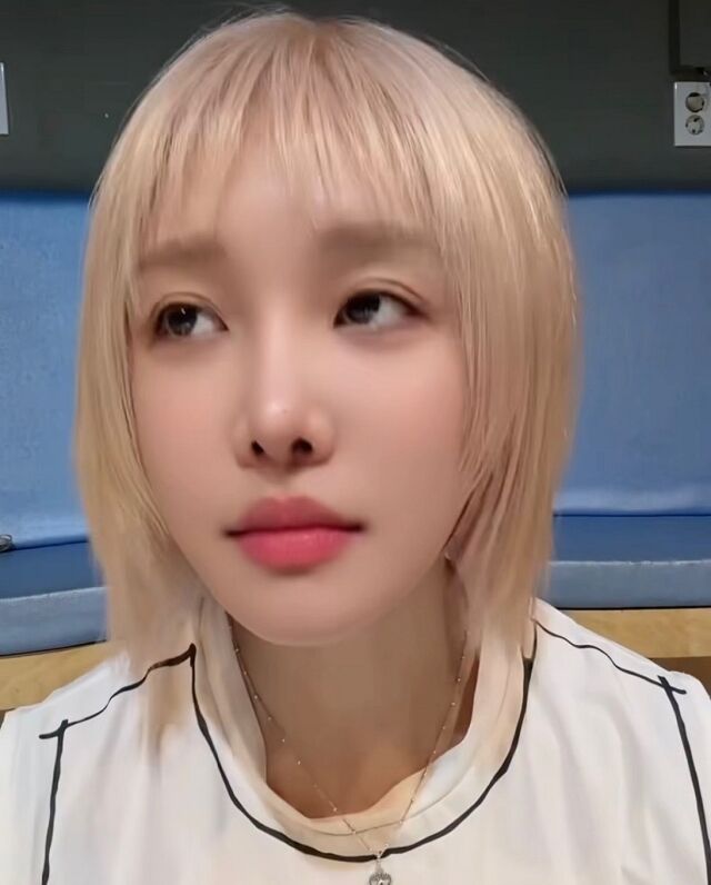 랄랄 /소셜미디어