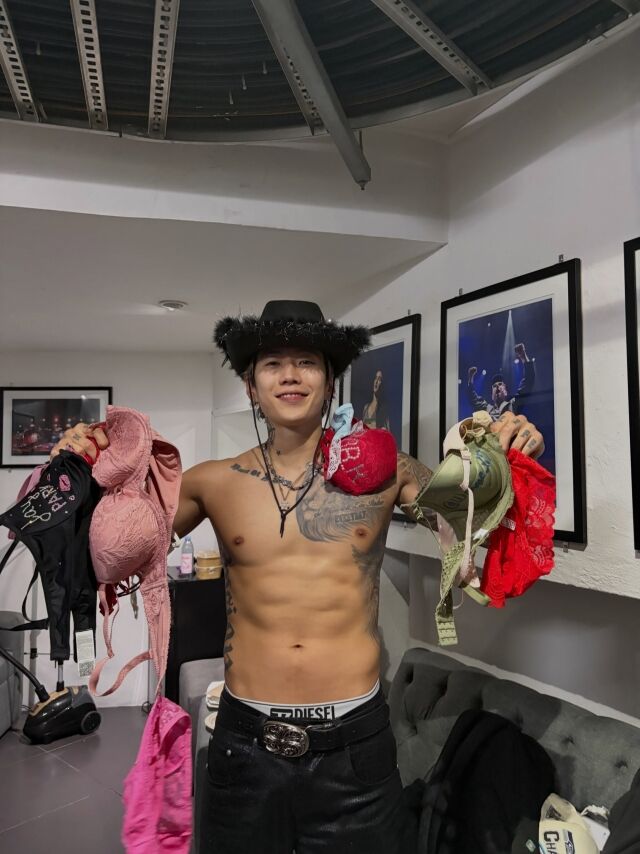 박재범 / 소셜미디어