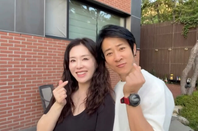 하희라, 최수종./소셜미디어