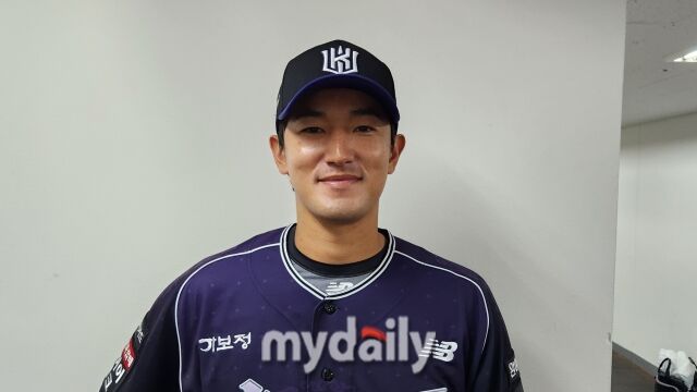 고영표가 9월 9일 대구 삼성 라이온즈파크에서 열린 삼성 라이온즈전을 끝내고 수훈선수 인터뷰를 하고 있다./대구=김경현 기자