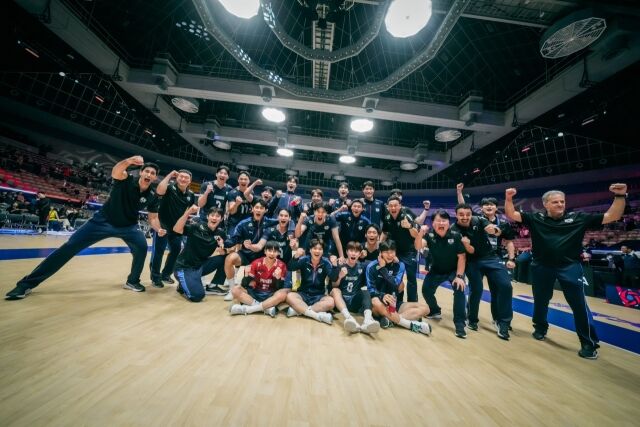 한국 남자배구 대표팀이 10일 일본 기타큐슈시립체육관에서 열린 2026 아시아선수권 8강전에서 중국을 꺾고 4강행 티켓을 거머쥐었다./AVC 제공