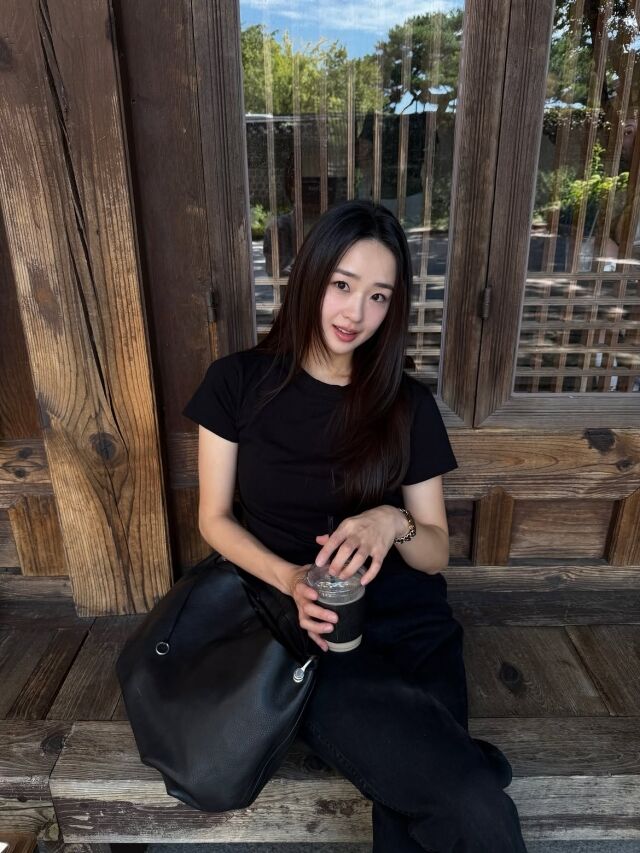 손연재가 여유로운 북촌 나들이 근황을 전했다. / 손연재 SNS