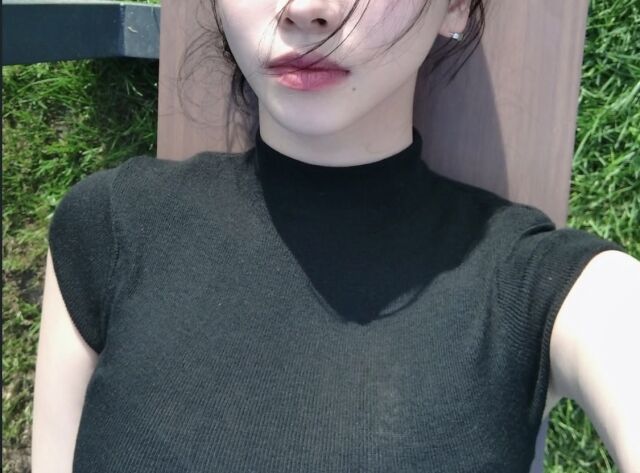 카리나가 공개한 똑딱이로 찍은 사진 중 마지막 컷/ 소셜미디어
