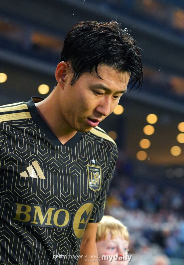 손흥민(LAFC)이 13일(이하 한국시각) 미국 캔자스시티 스포팅파크에서 펼쳐진 캔자스시티와의 2026시즌 MLS 26라운드에서 풀타임을 소화했으나 1-3으로 패했다./게티이미지코리아