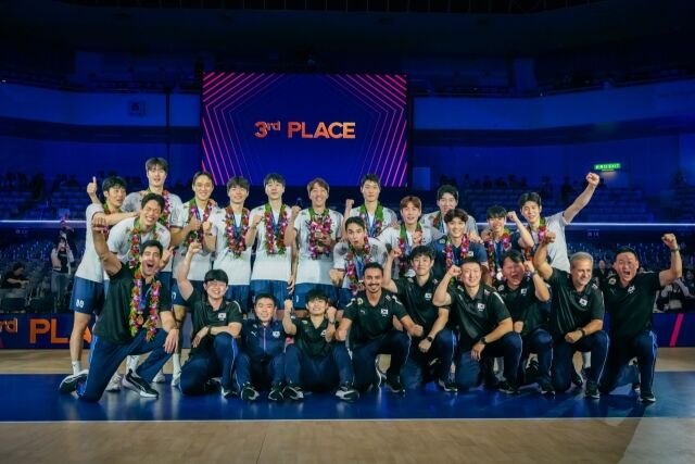 13일 일본 후쿠오카의 기타큐슈시립체육관에서 열린 2026 아시아선수권 3위 결정전에서 호주를 꺾고 동메달을 거머쥔 라미레스호./AVC 제공