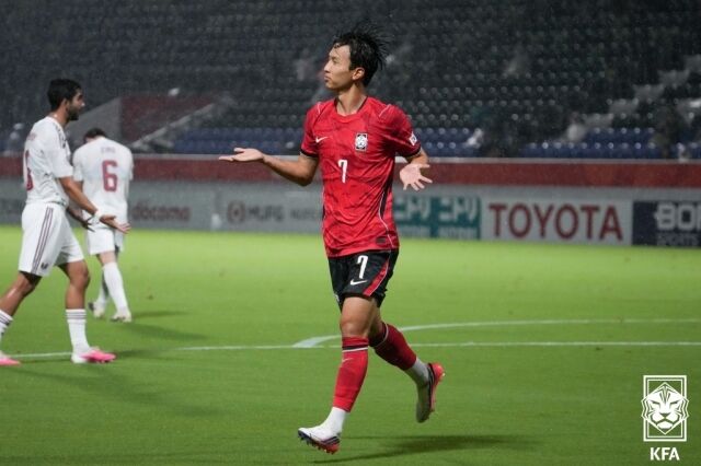 엄지성이 카타르와의 2026 아시안게임 남자축구 D조 1차전에서 해트트릭에 성공했다./대한축구협회 제공