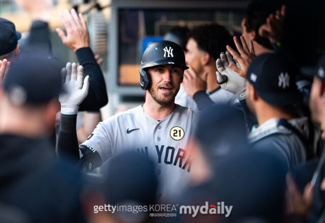 MLB 뉴욕 양키스 코디 벨린저는 16일(한국시각) 열린 미네소타와 원정 경기에서 선제 투런포 포함 3안타 2타점으로 활약했다. 양키스는 이날 애런 저지가 결장했지만 미네소타에 8-1로 이겼다./게티이미지코리아