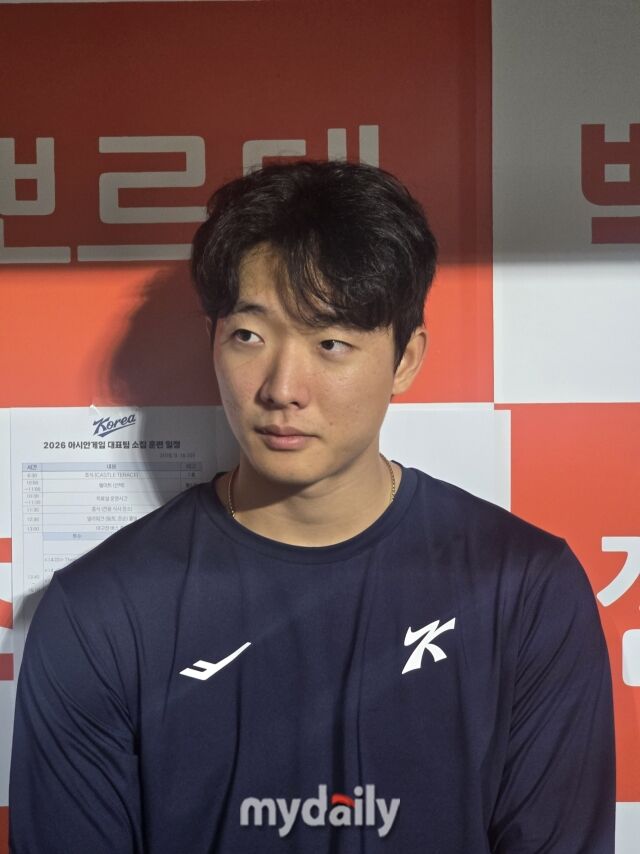 한국야구대표팀 최민석이 16일 서울 고척스카이돔에서 인터뷰하고 있다./고척=김진성 기자 kkomag@mydaily.co.kr