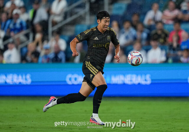 손흥민(LAFC)이 13일(이하 한국시각) 미국 캔자스시티 스포팅파크에서 펼쳐진 캔자스시티와의 2026시즌 MLS 26라운드에서 풀타임을 소화했으나 1-3으로 패했다./게티이미지코리아