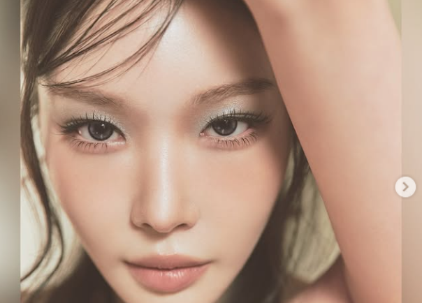 19일 소속사 모어비전 관계자는 "최근 응급실로 이송된 청하는 안정을 취하고 있으며, 컨디션을 회복해 이날 서울 올림픽공원 88잔디마당에서 열리는 KB 조이올팍 페스티벌 2026에 참석한다"라고 밝혔다./청하 소셜미디어