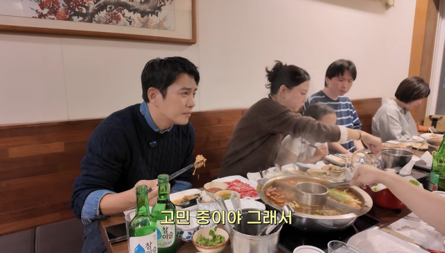 주상욱이 첫 화보 촬영에 나선 딸 인아 양의 남다른 끼에 감탄하며 벌써부터 연예계 진출을 내다봤다. / 유튜브 채널 '차장금 차예련'